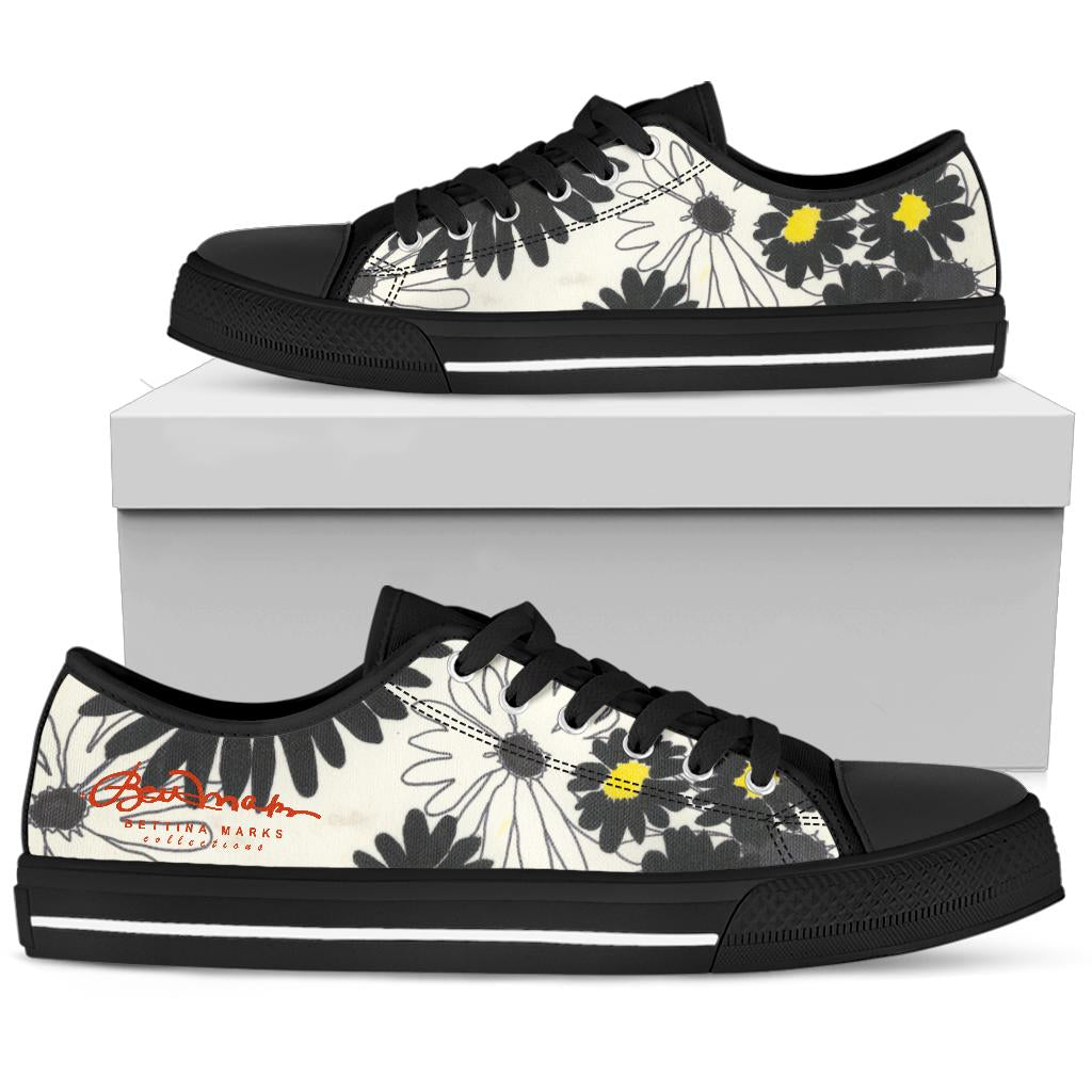 Daisy Low Top Sneakers