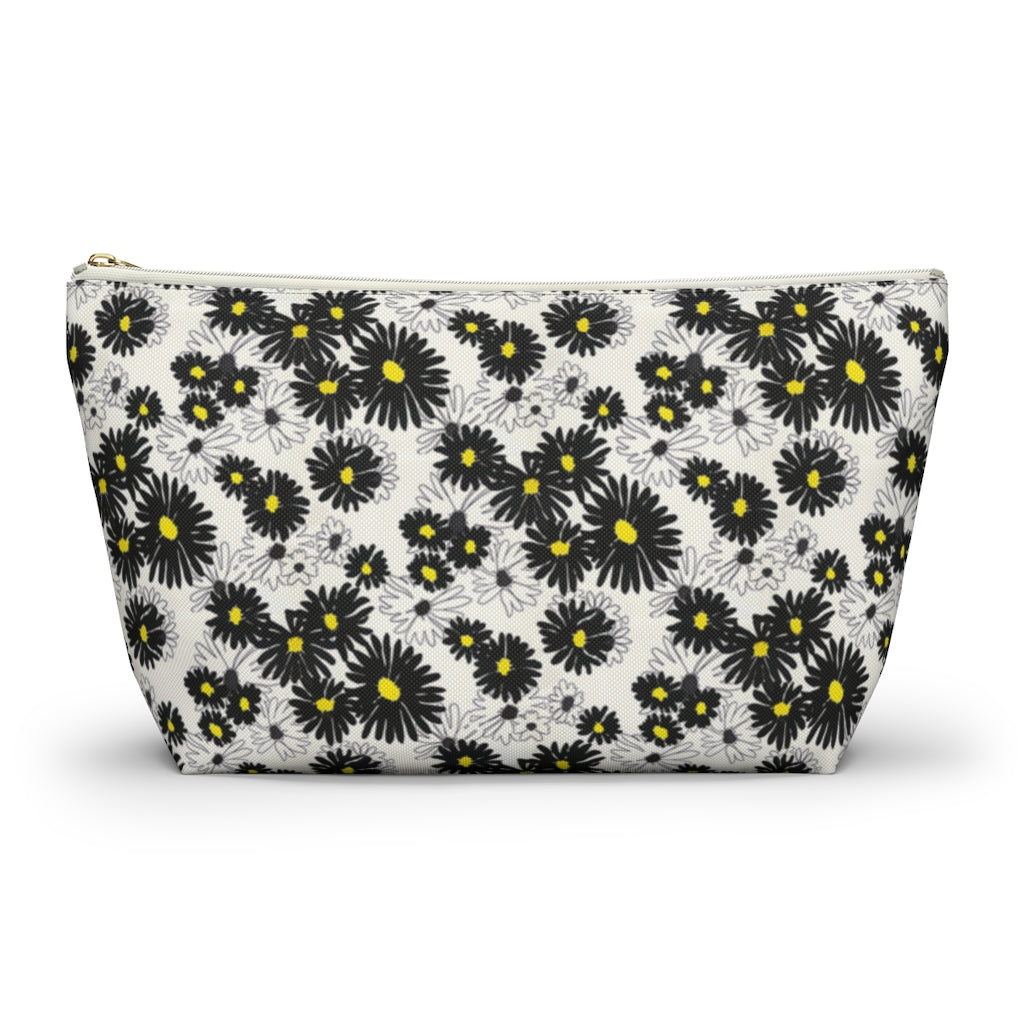 Daisy Accessory Pouch w T-bottom