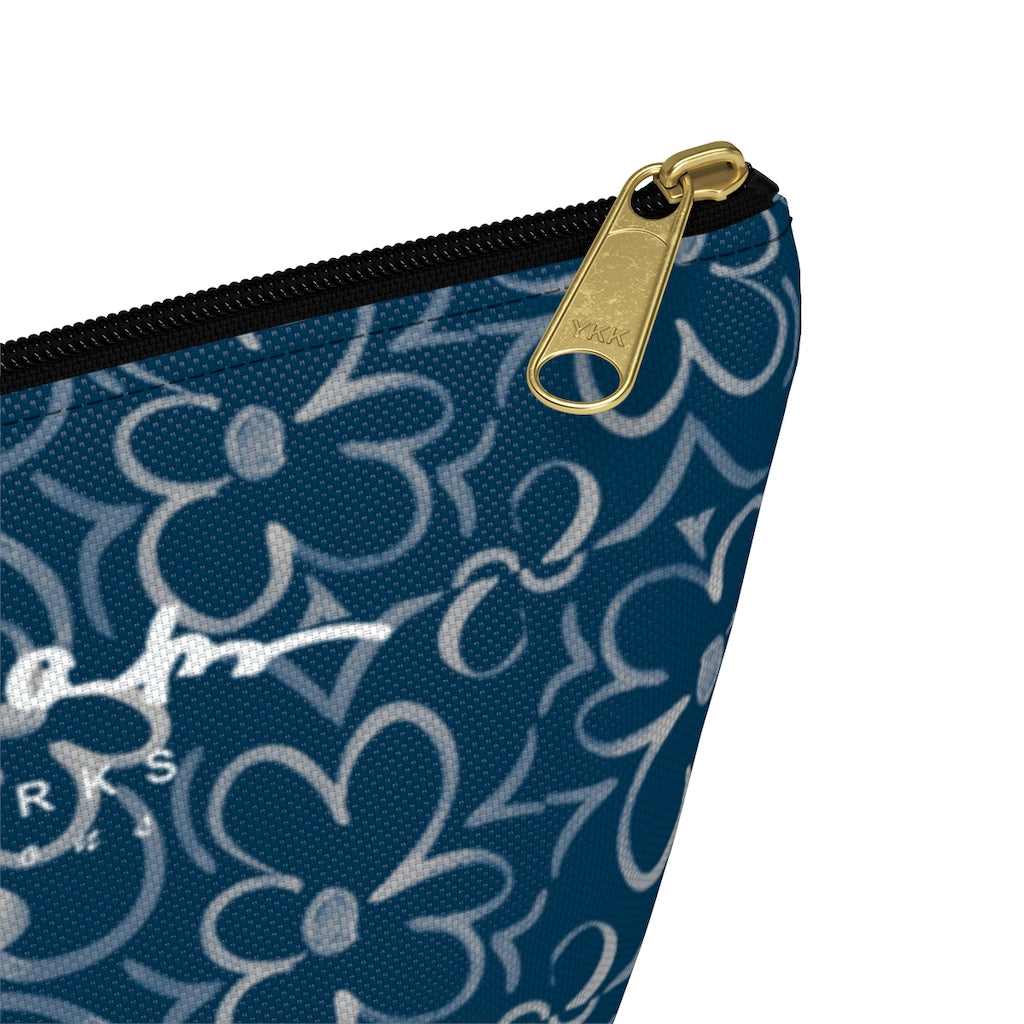 Linear Sixties Floral Accessory Pouch w T-bottom