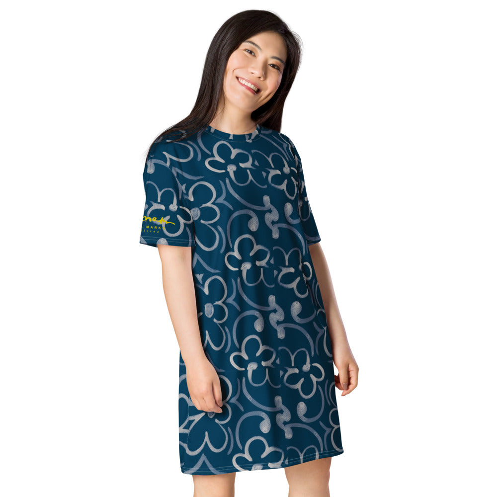BlueWhiteLinearFloral T-shirt dress