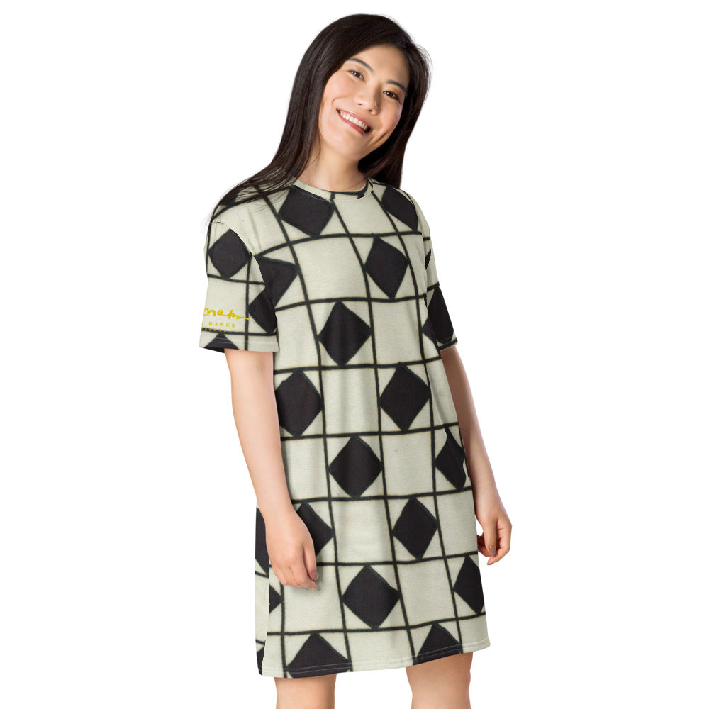 B&W Checkerboard T-shirt dress