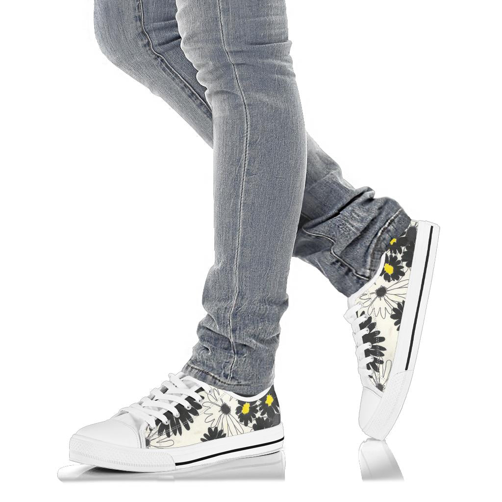 Daisy Low Top Sneakers