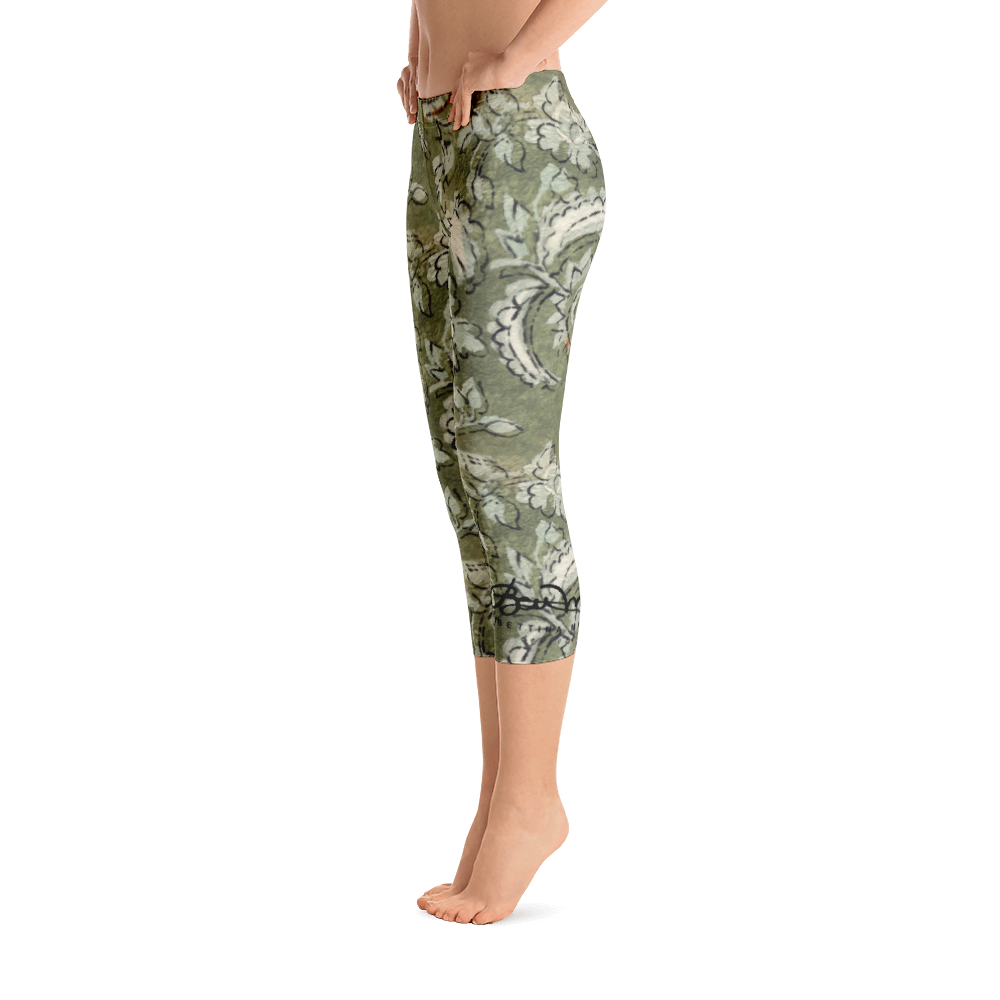 Floral Paisley Capri Leggings