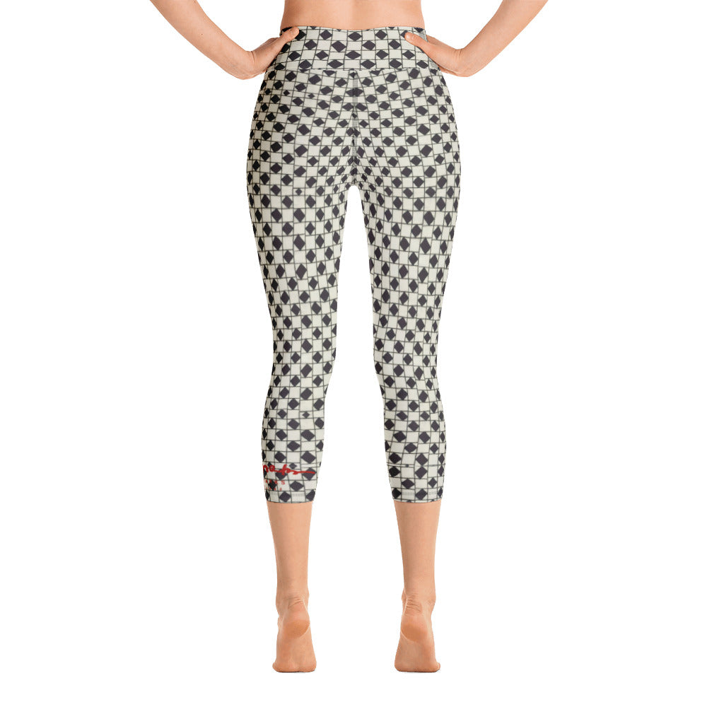 B&W Checkerboard Optical Yoga Capri Leggings